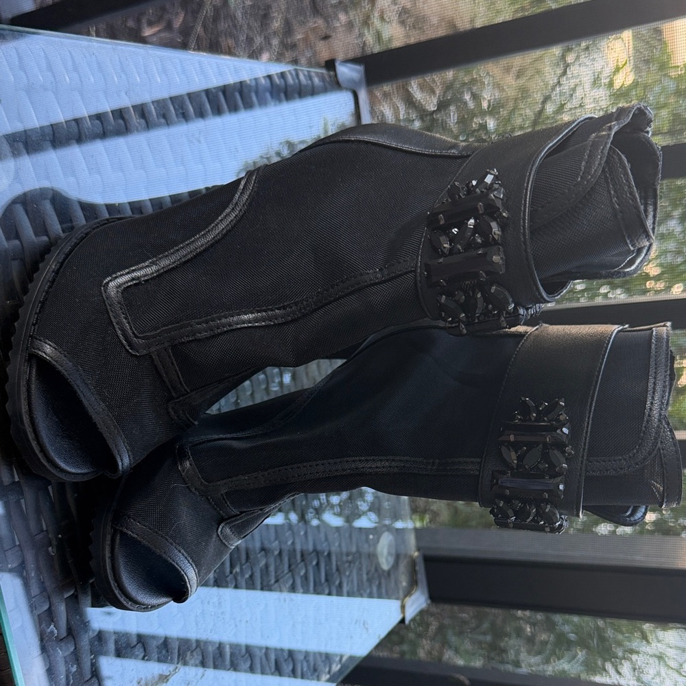 Karl Lagerfeld Black Heeled Boots with Embellishments